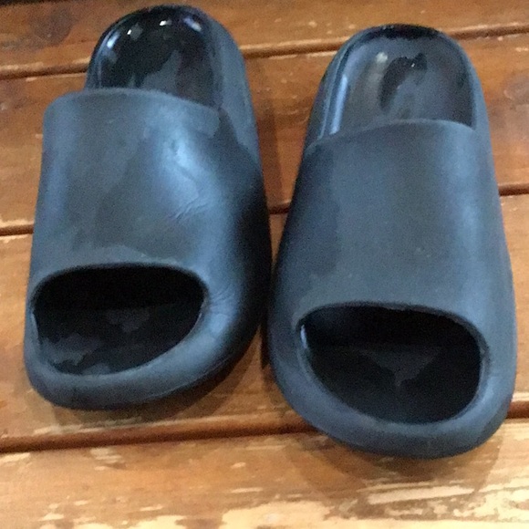 Slides - Picture 3 of 4